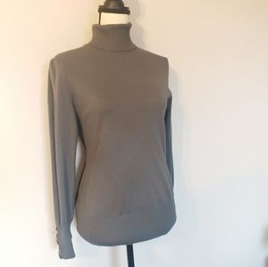 NWT APT.9 TURTLENECK SWEATER SIZE L